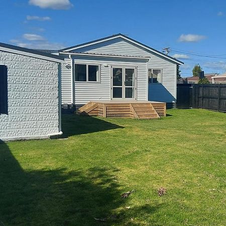 Cozy, New, Private 3 Bedroom Home Hamilton Exteriör bild
